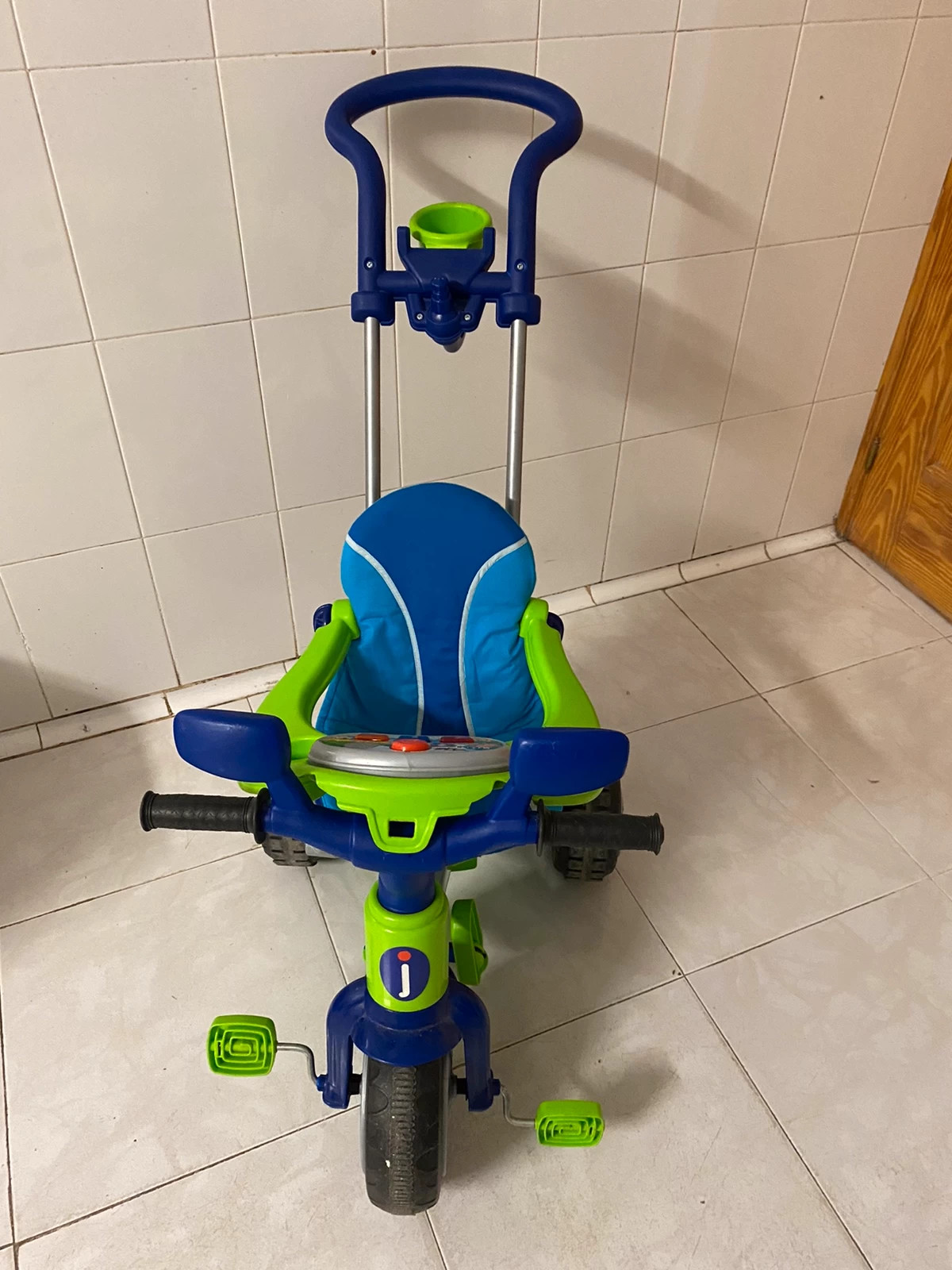 Triciclo evolutivo famosa juguettos Vinted
