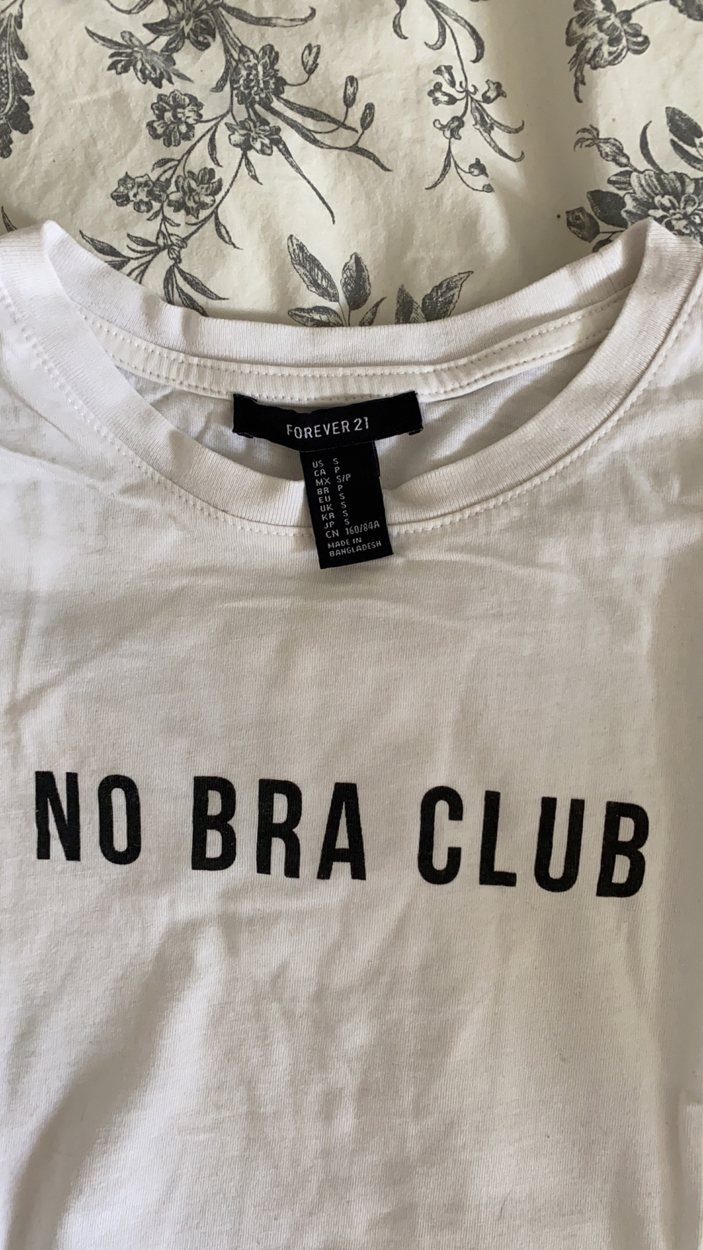 T-shirt No bra club