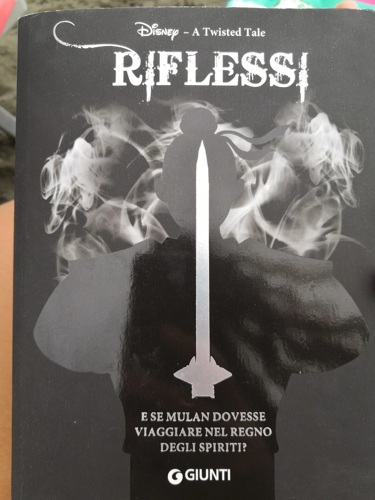 A twisted tale -Riflessi. E se Mulan dovesse viaggiare nel mondo degli  spiriti?