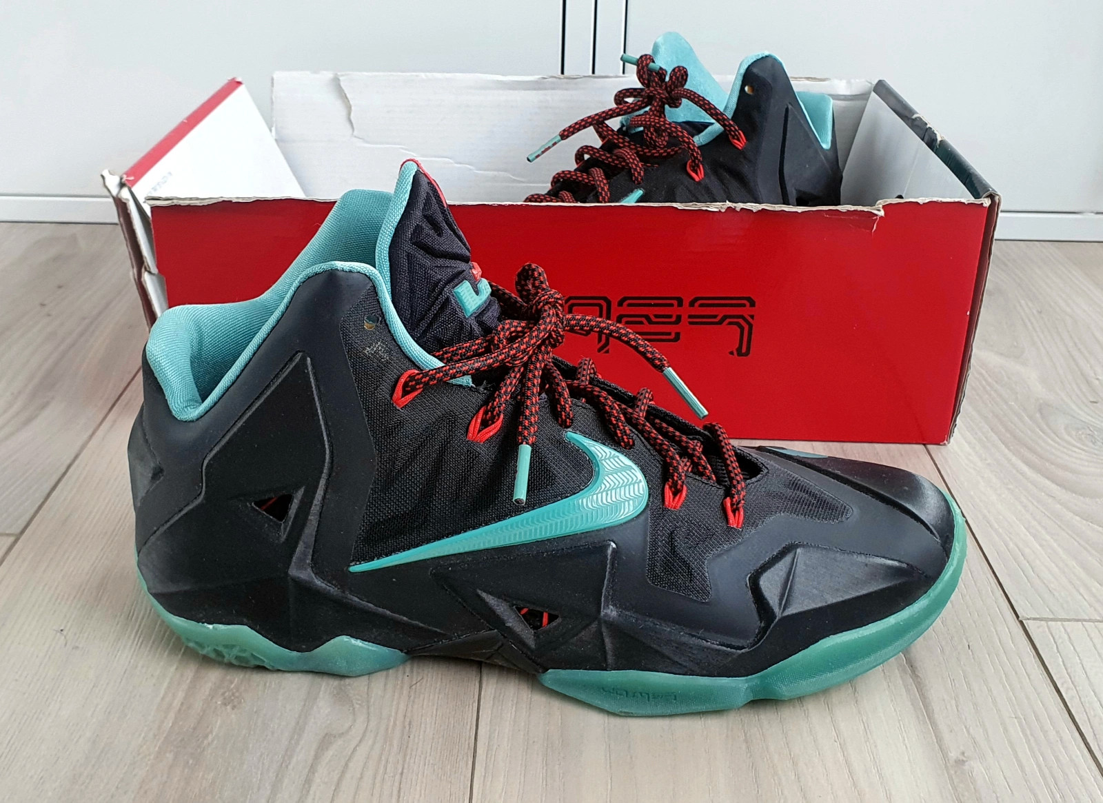 Nike lebron 11 uomo rosse sales