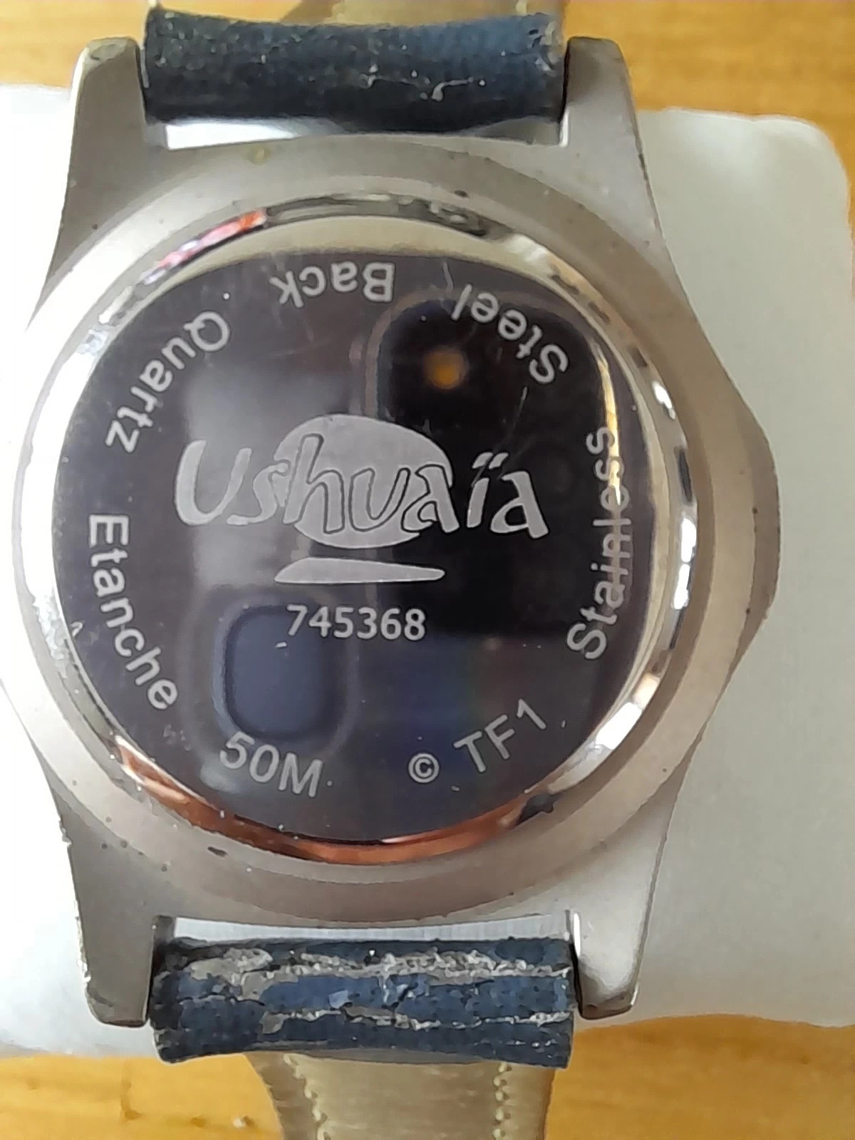 Montre Ushuaia avec calendrier. Vinted