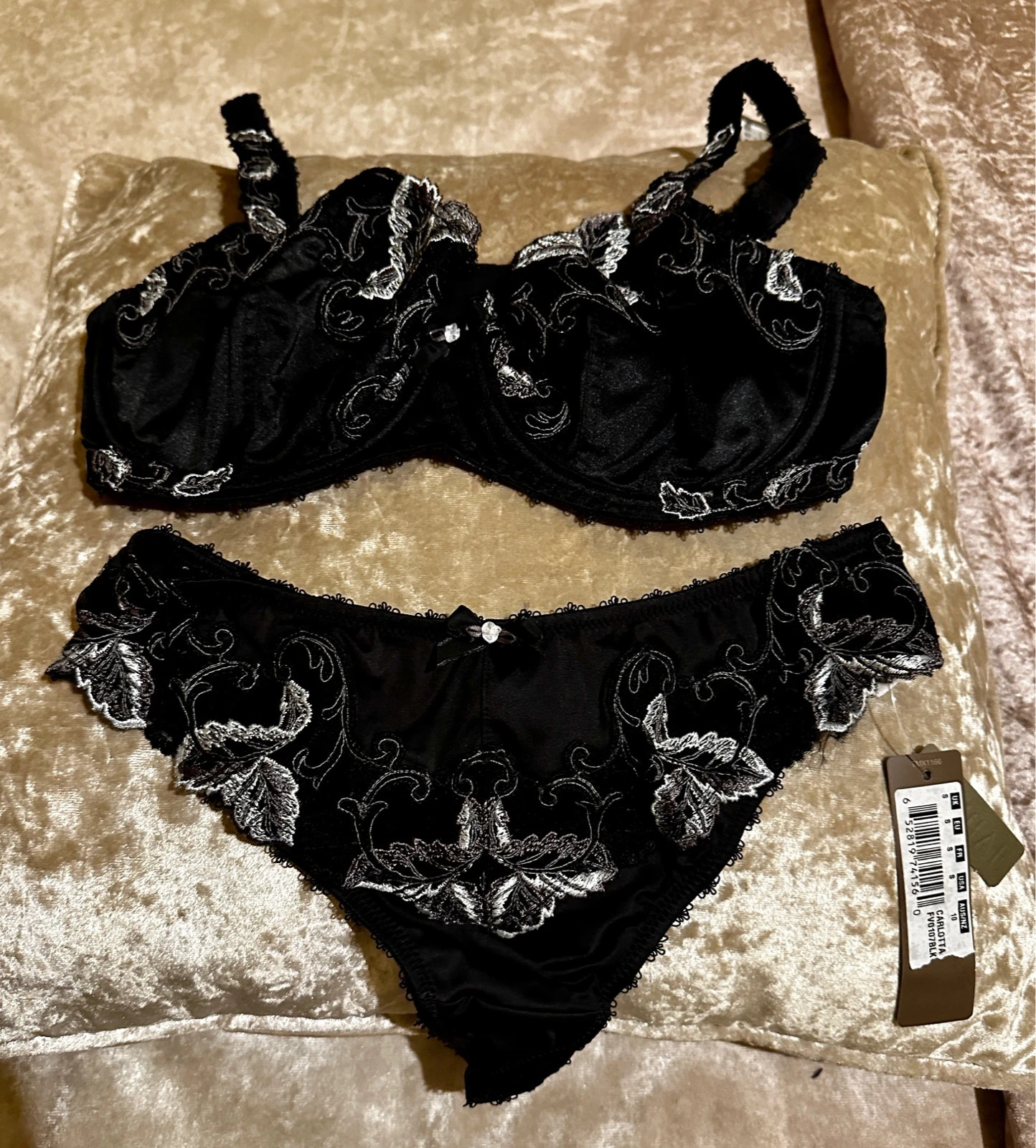 Stunning Fauve Carlotta Bra 30E and Thong Size 8 Set in Black Brand New with Tags