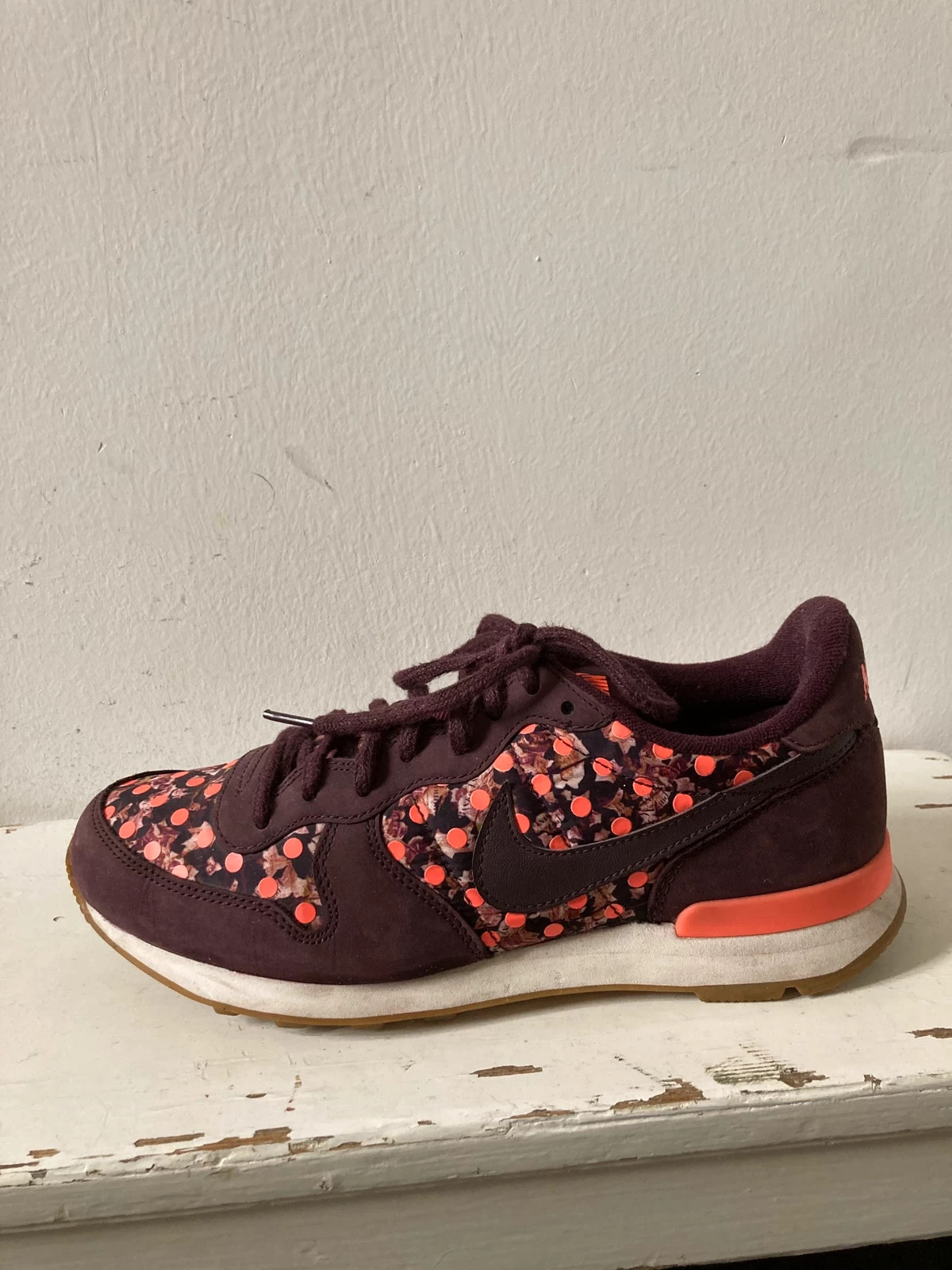 Nike internationalist leopard sales print