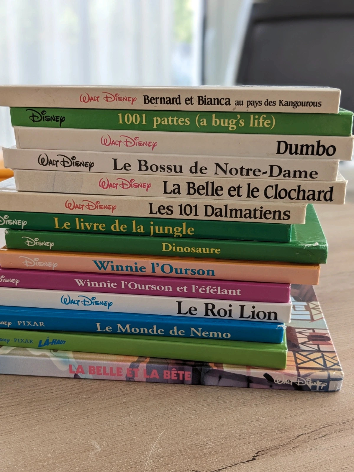 Lot de 14 livres Disney