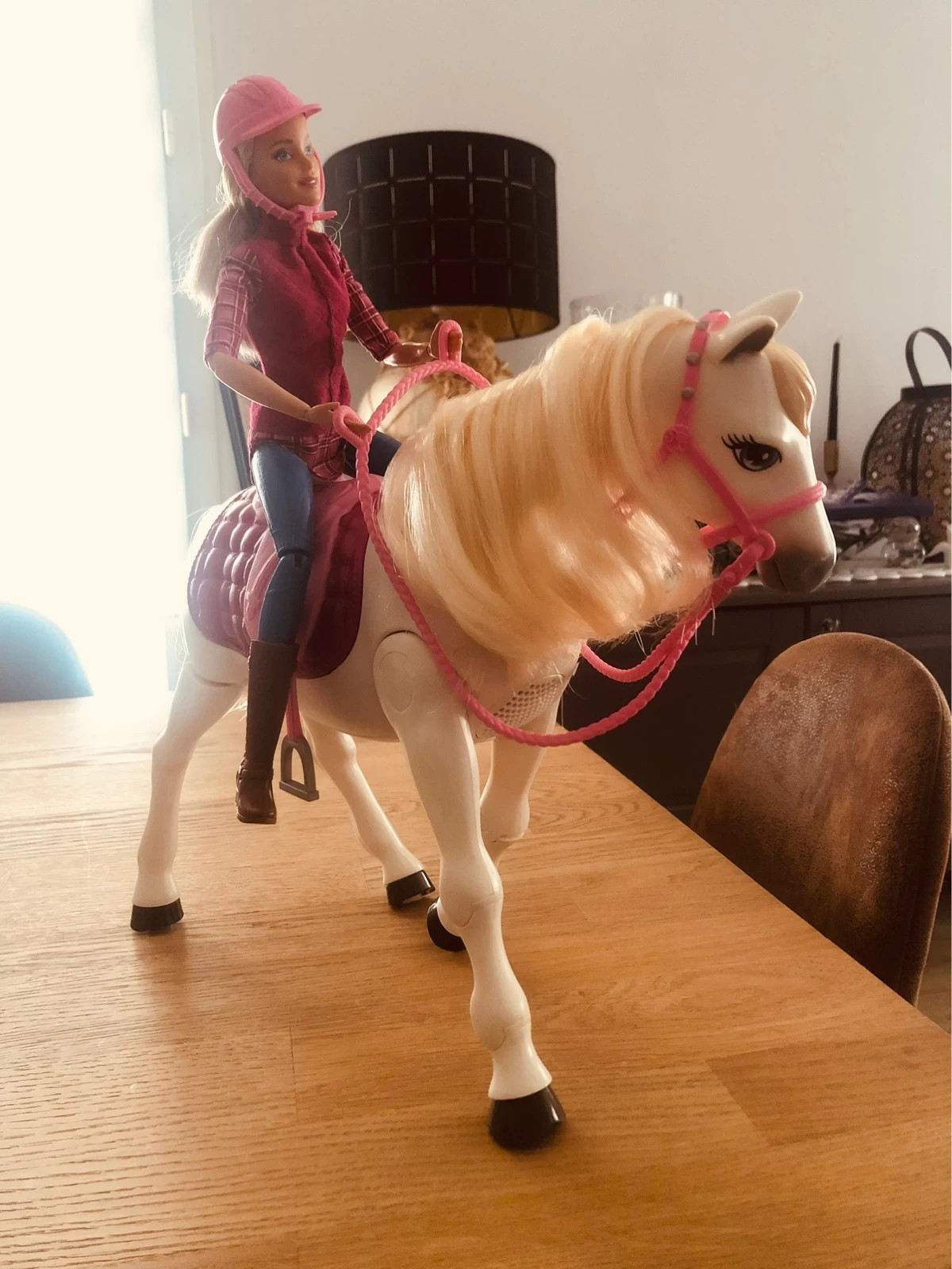 Cheval Barbie interactif