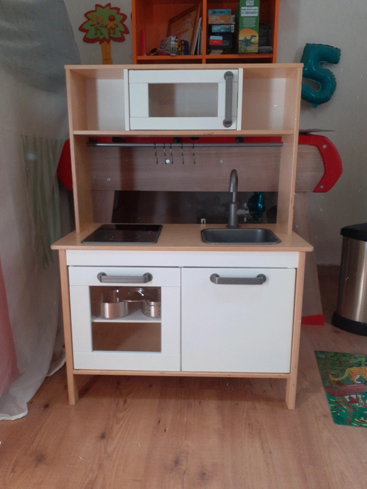 DIY construire une cuisine pour enfant sur une base ikéa