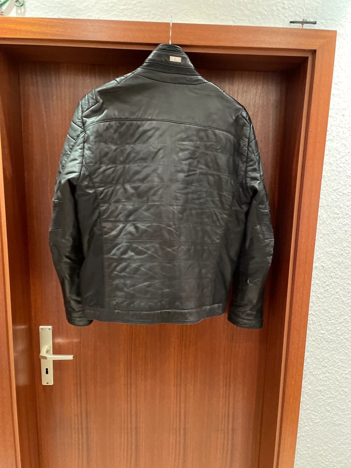 Hugo boss sale mercedes leather jacket