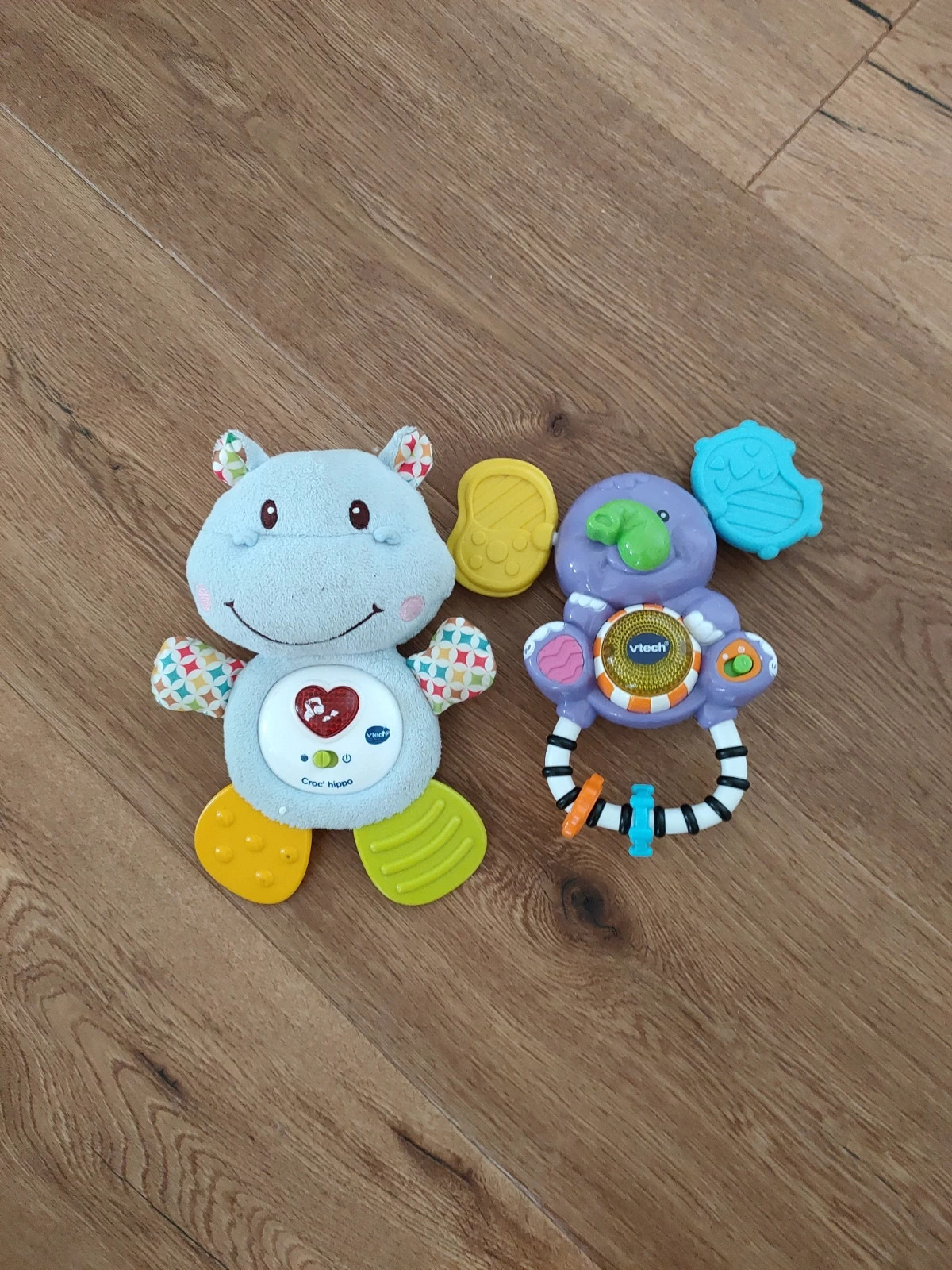 Lot de 2 Jouets musicaux d'occasion VTECH - Dès 3 ans