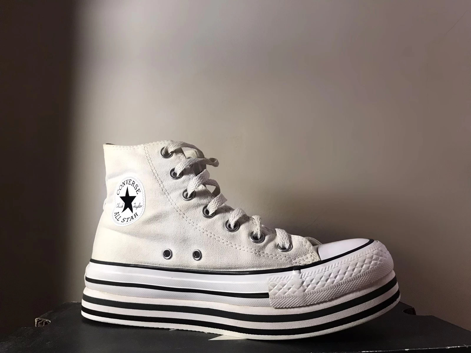 Converse blancas sale plataforma 38