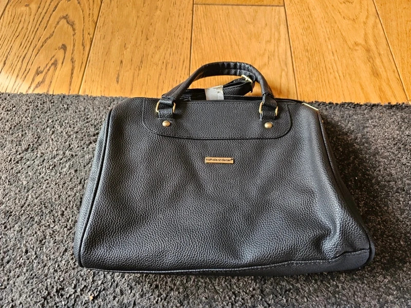 Nathalie Andersen black handbag with shoulder strap