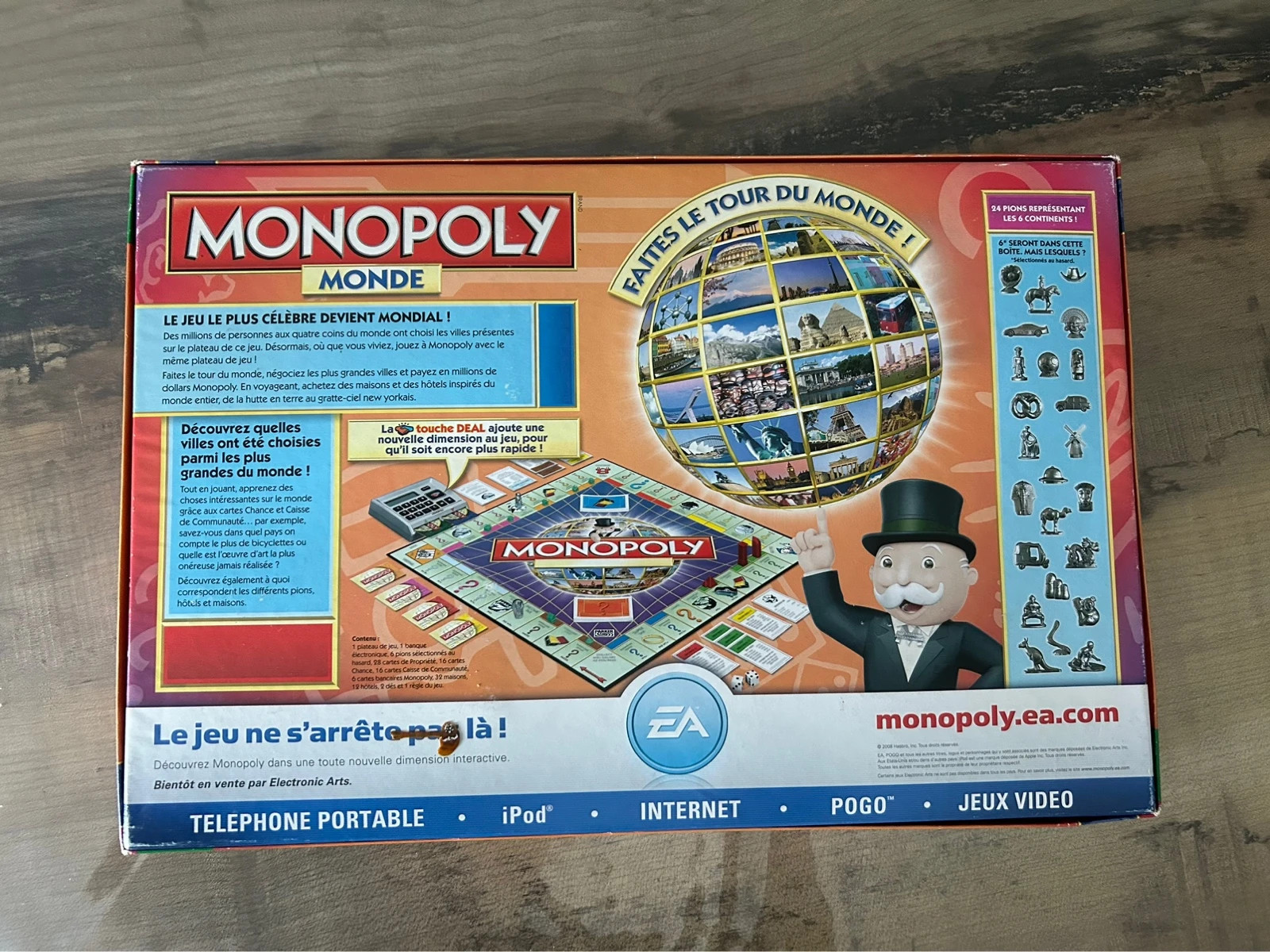 Jeu société famille réflexion plateau Monopoly monde électronique carte  bancaire
