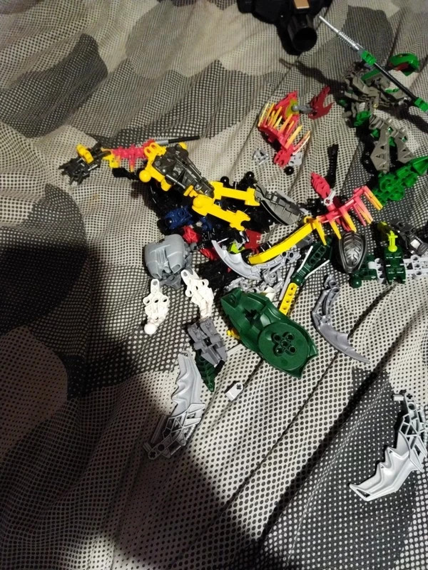 Lego bionicle lot hotsell