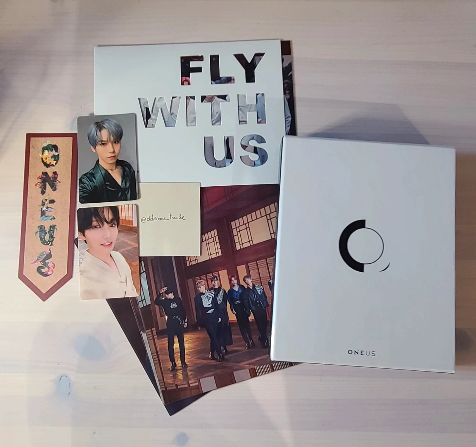 ONEUS Fly with us album | Vinted