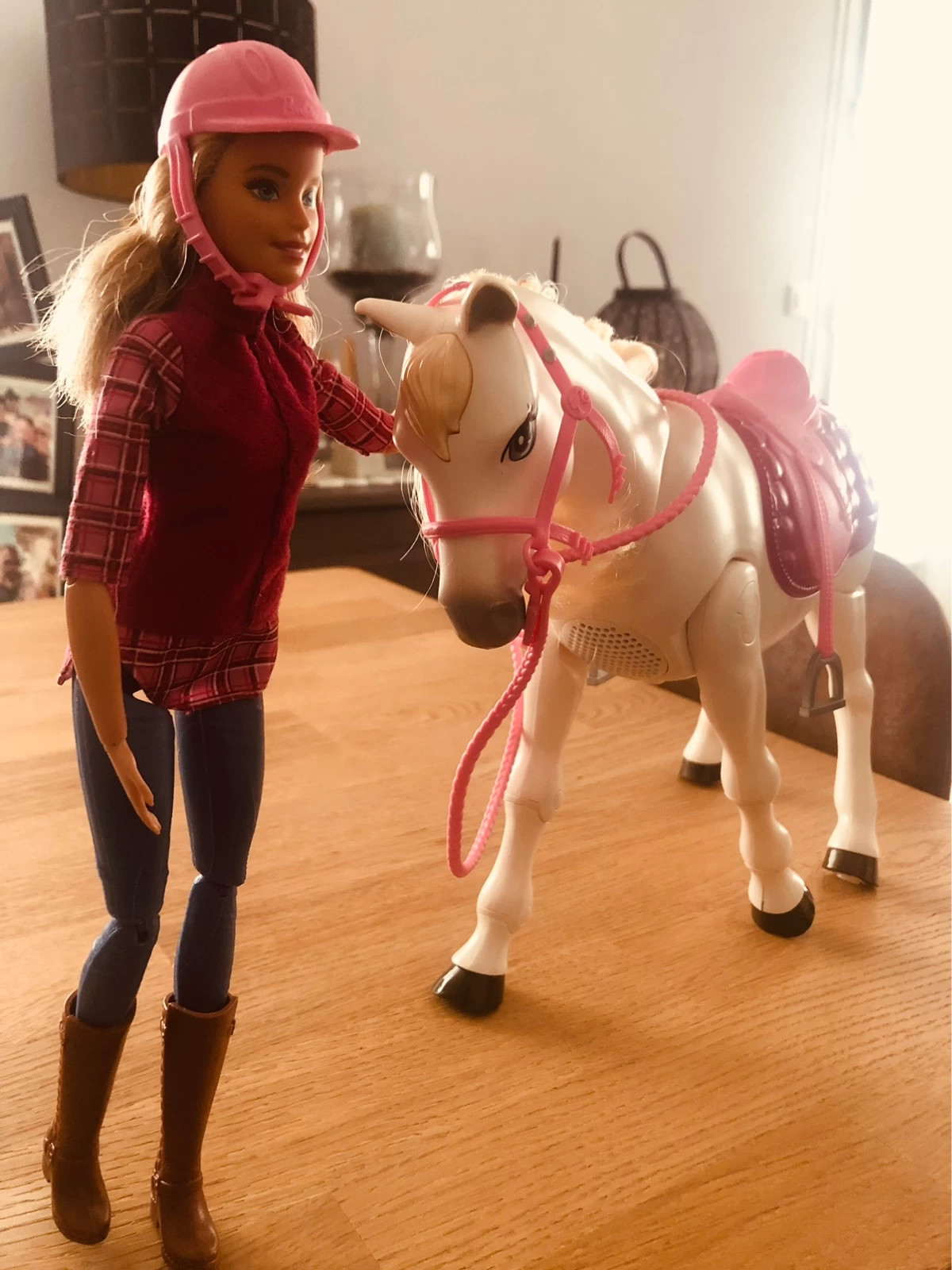 Cheval Barbie interactif