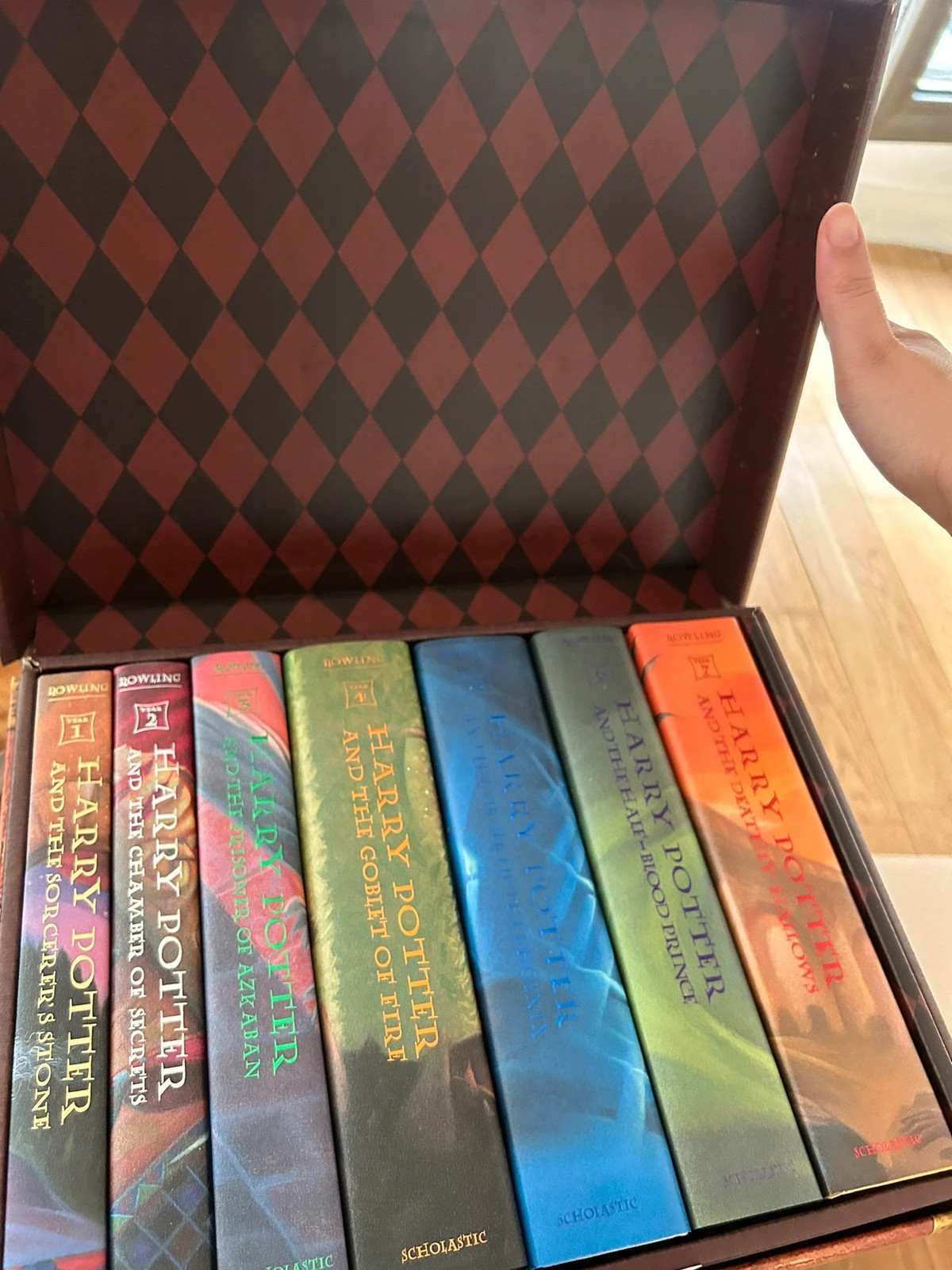 NEW Harry Potter Books Set 1-7 in Collectible Trunk-Like Chest Box