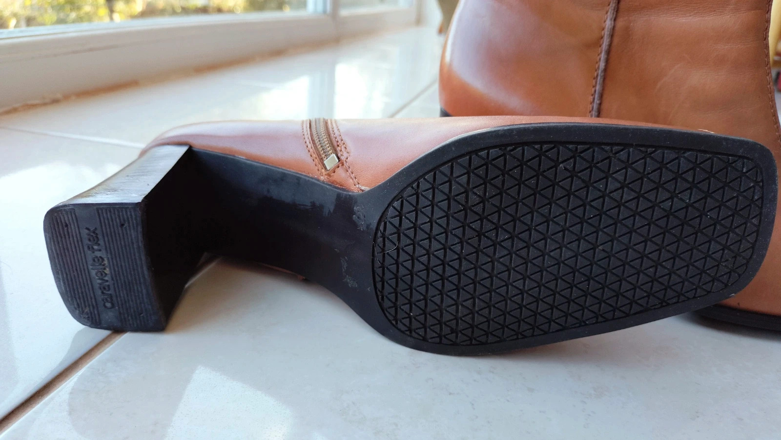 Caravelle ankle boots best sale