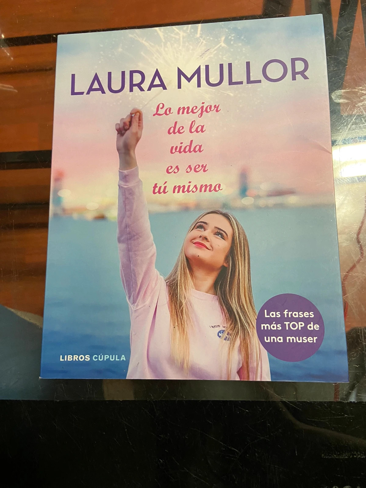 Libro de Laura Mullor | Vinted