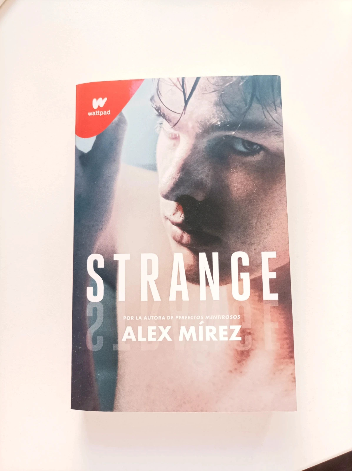 Strange. Libro 1: Por la autora de Perfectos mentirosos