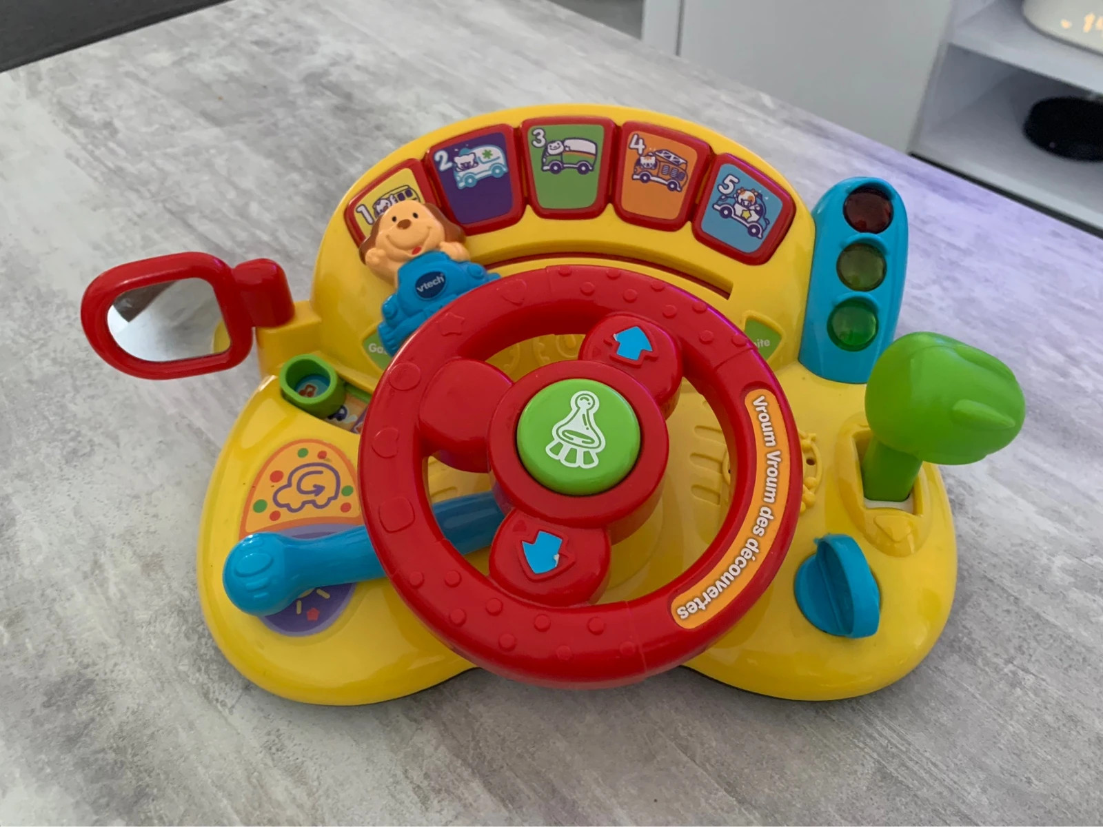 Jouet musical Vtech Baby Vroum Vroum des découvertes Volant