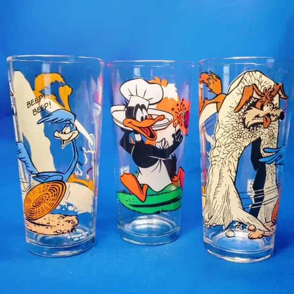 Vintage ‘76 Looney Tunes Pepsi Collector Glass Tumblers Road Runner Taz  Daffy