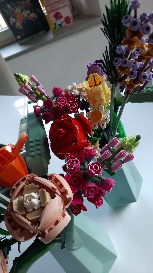 Lego Fiori Bouquet 10280, Rose Rosse 40460, Tulipani 40461 e GIrasoli 40245  Pacco Super o MEGA